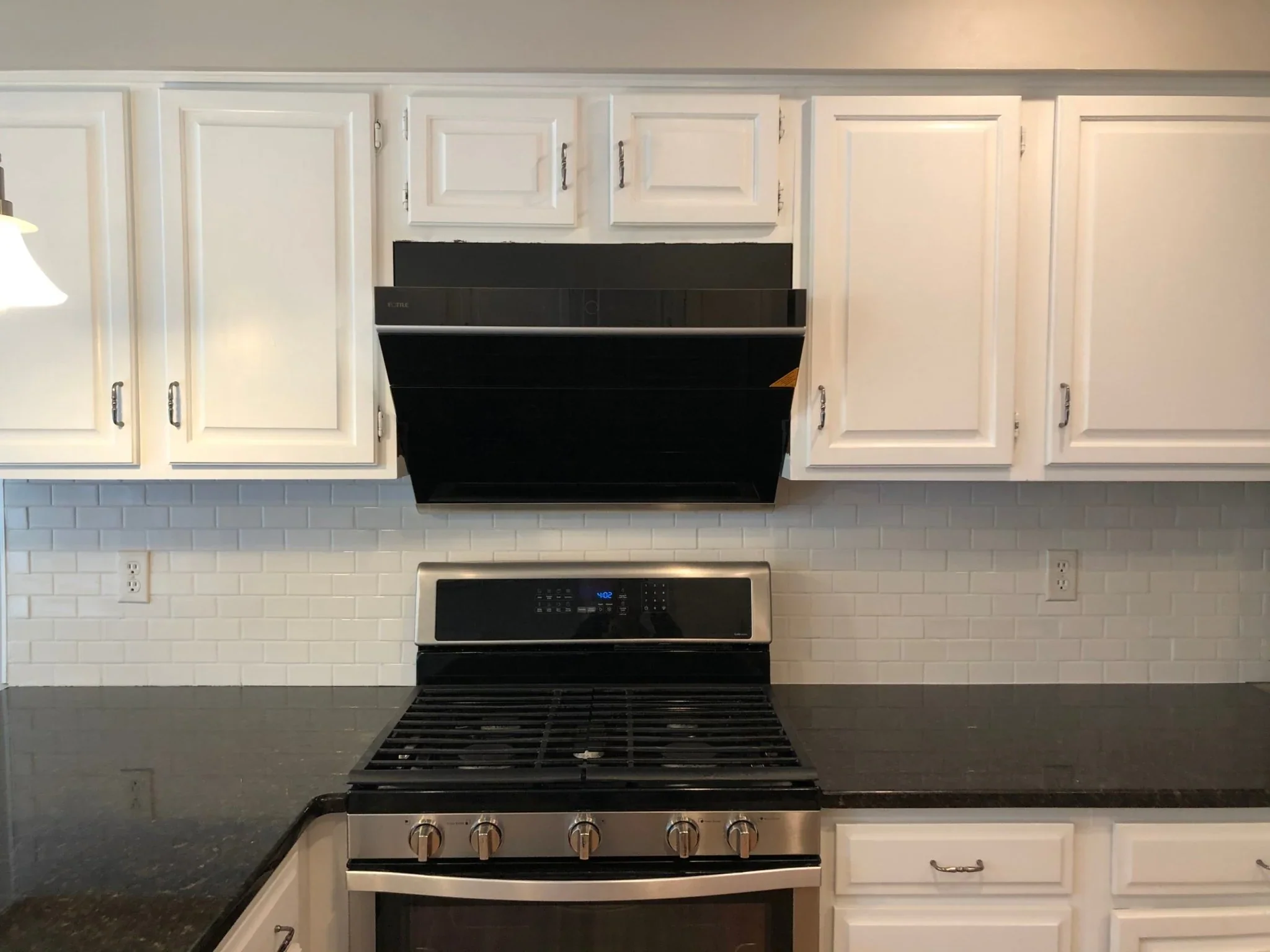 30" Decorative Plate For Inclined Vent Series Range Hoods - Image 4